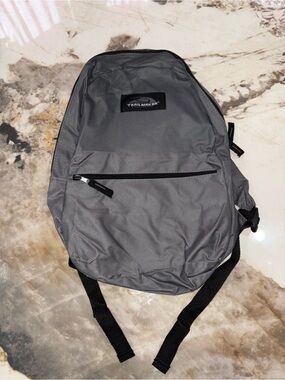 Gray Men's Backpack – Everyday Commuter Pack